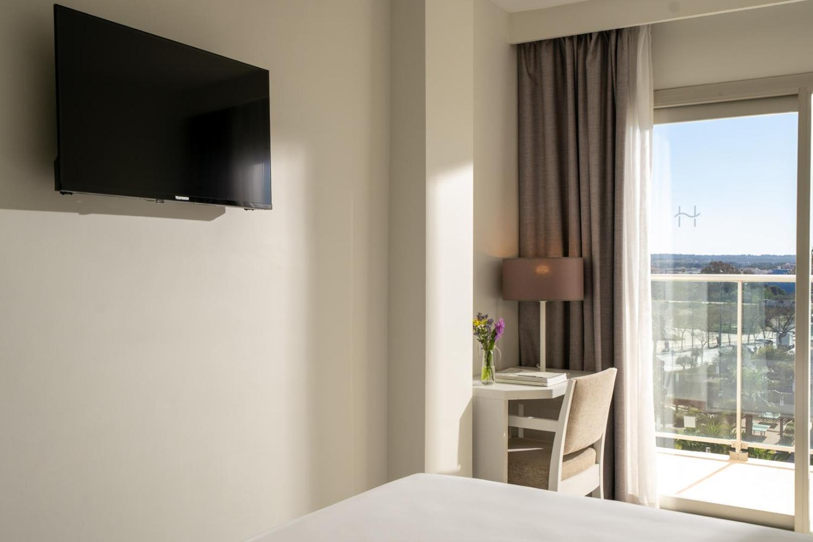 Single Room Pool View,1771501482:JPEG