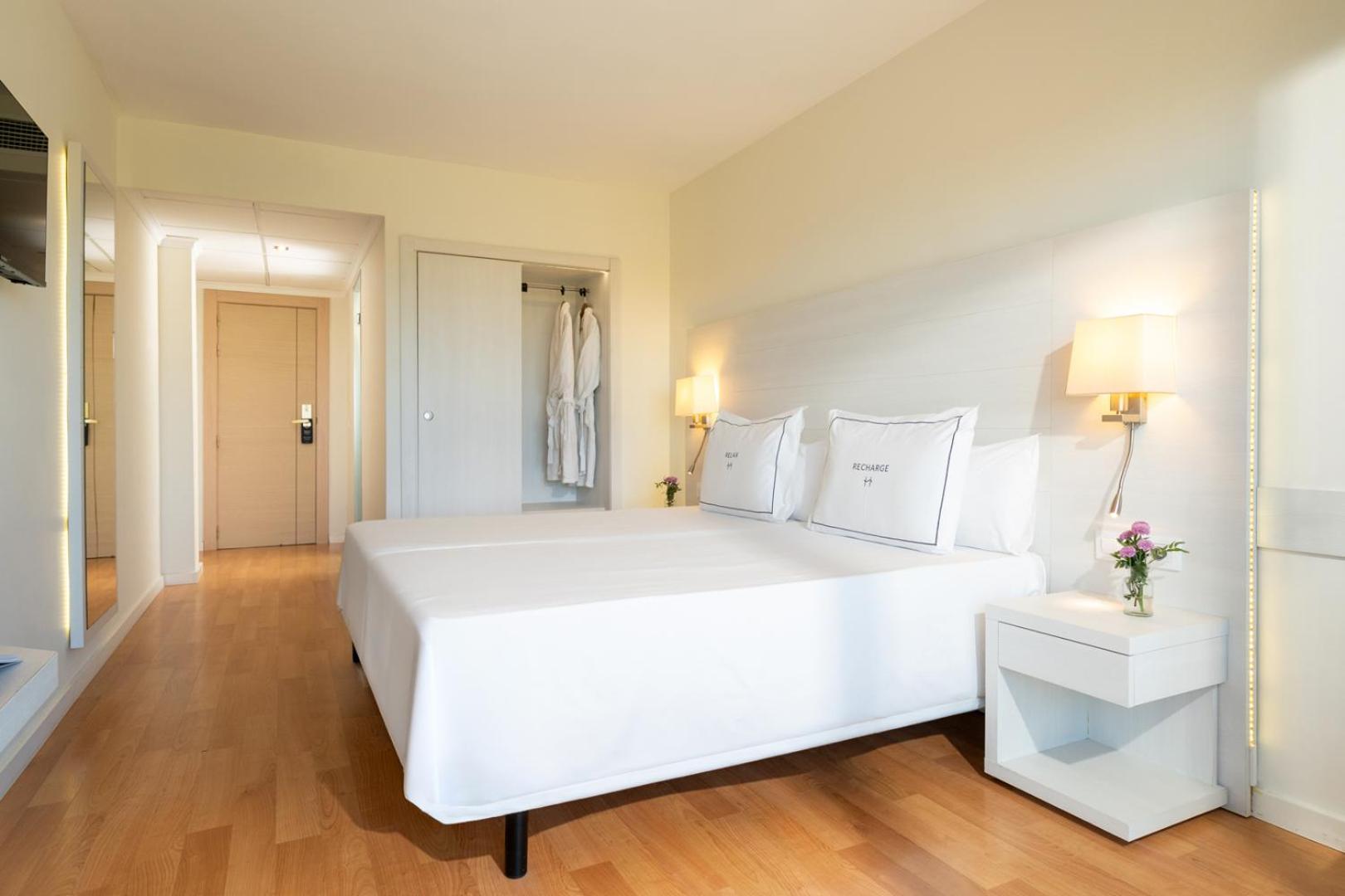Twin Room Balcony,1771501516:JPEG